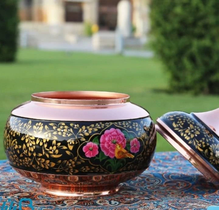 قندان نحاسي ملكي
